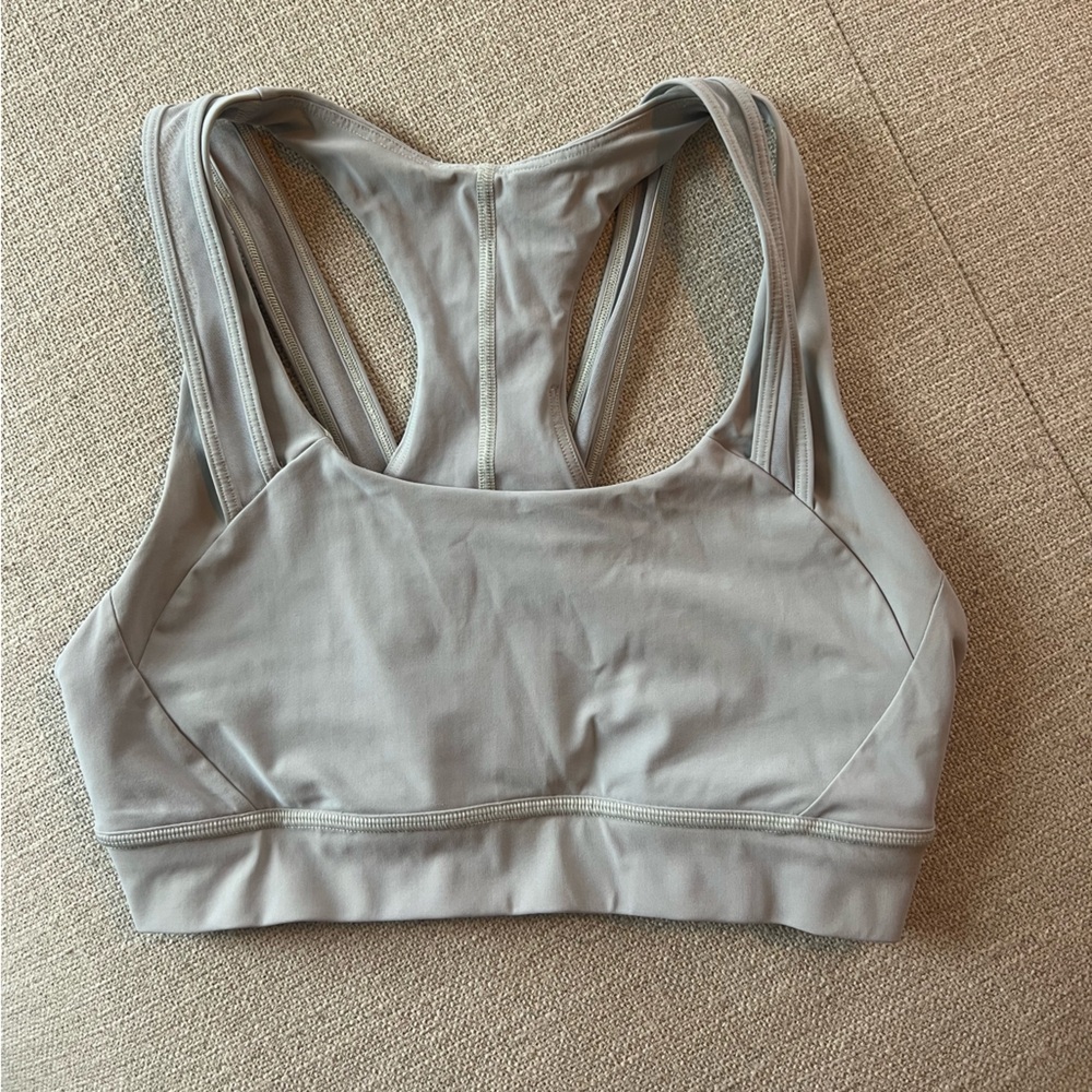 Size 6 lululemon sports bra (style not sold anymore) mint green color